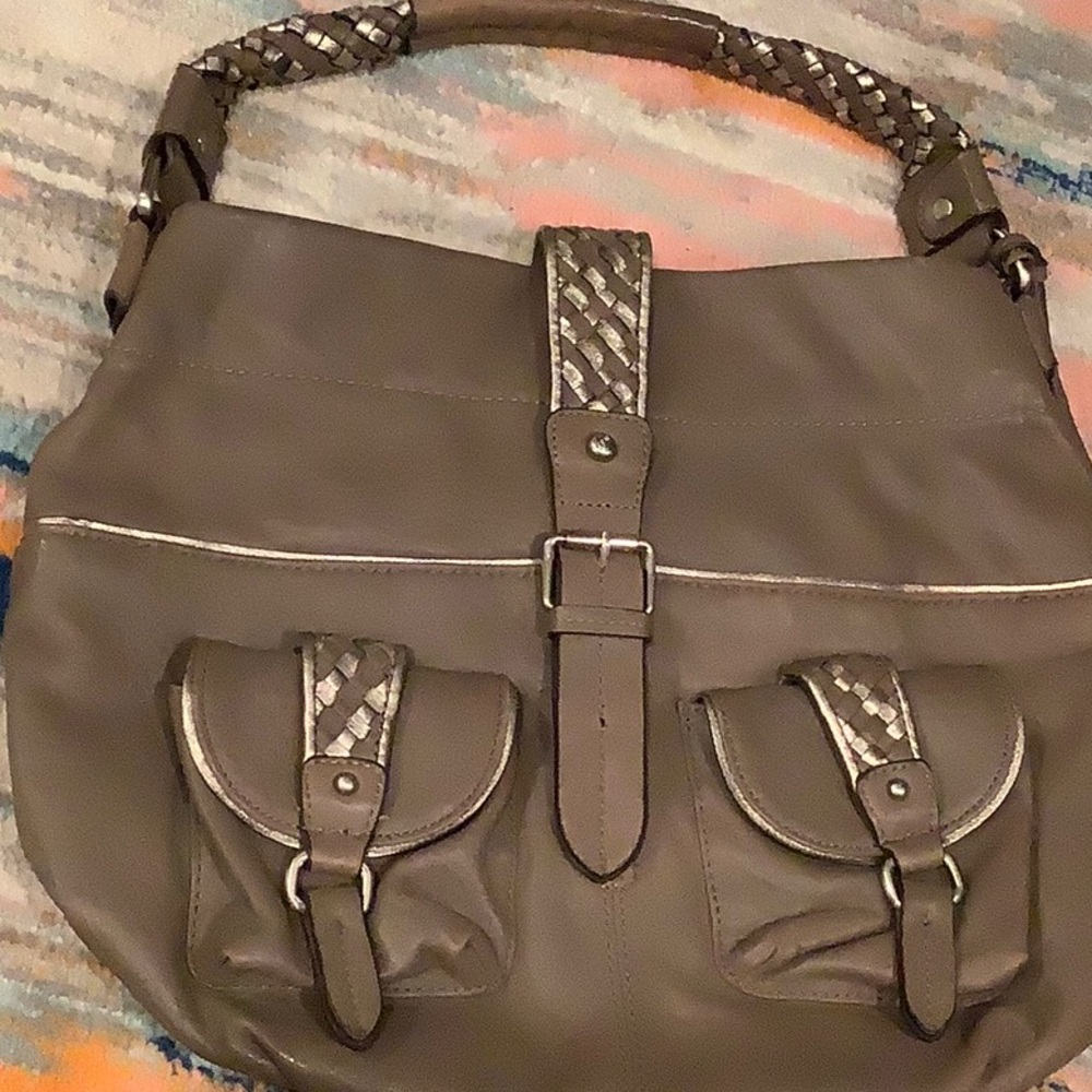 $$$PRICE DROP$$$

VINCE CAMITO LADIES SHOULDER BAG